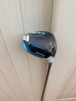 Taylormade Sim 2 fujikura shaft regular