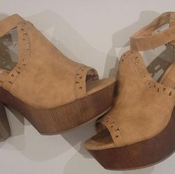 Tan Platforms