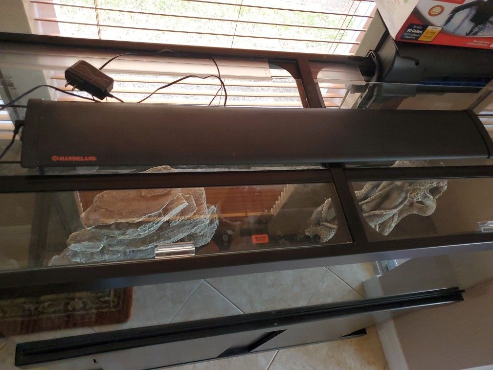 75 Gal Marineland Aquarium