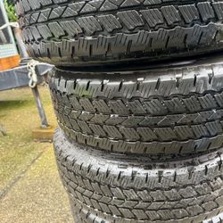 255/70r18 Set Of 4 Bridgestone Dueler Tires