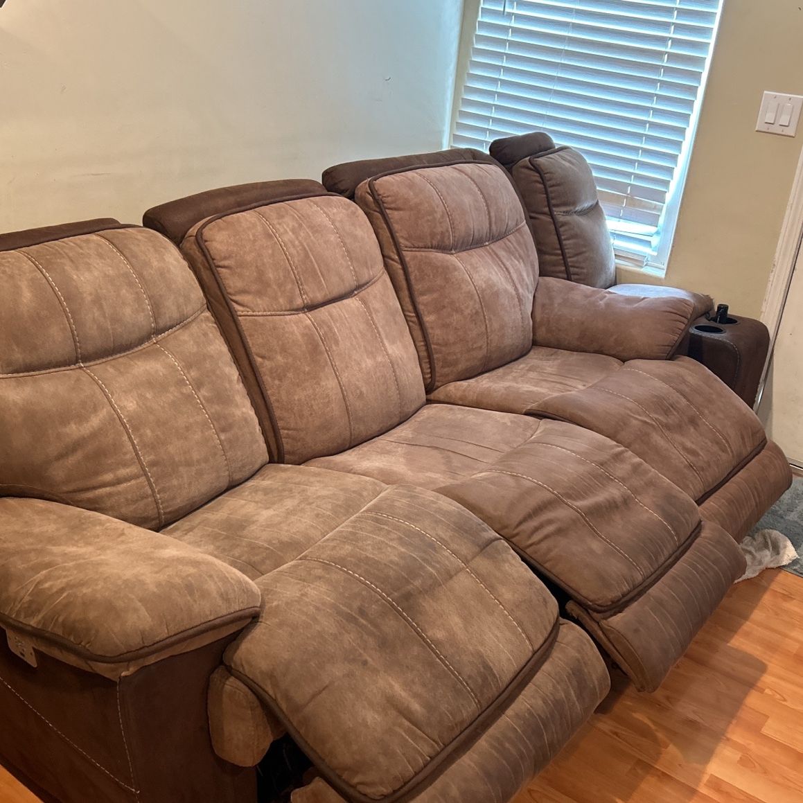 3 Pc Couch Section W/ Cup Holder / Mid Console