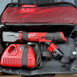 M12 FUEL™ RIGHT ANGLE IMPACT WRENCH