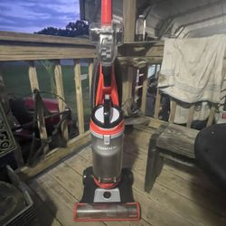 Bissell Cleanview Bagless Upright Vacuum 