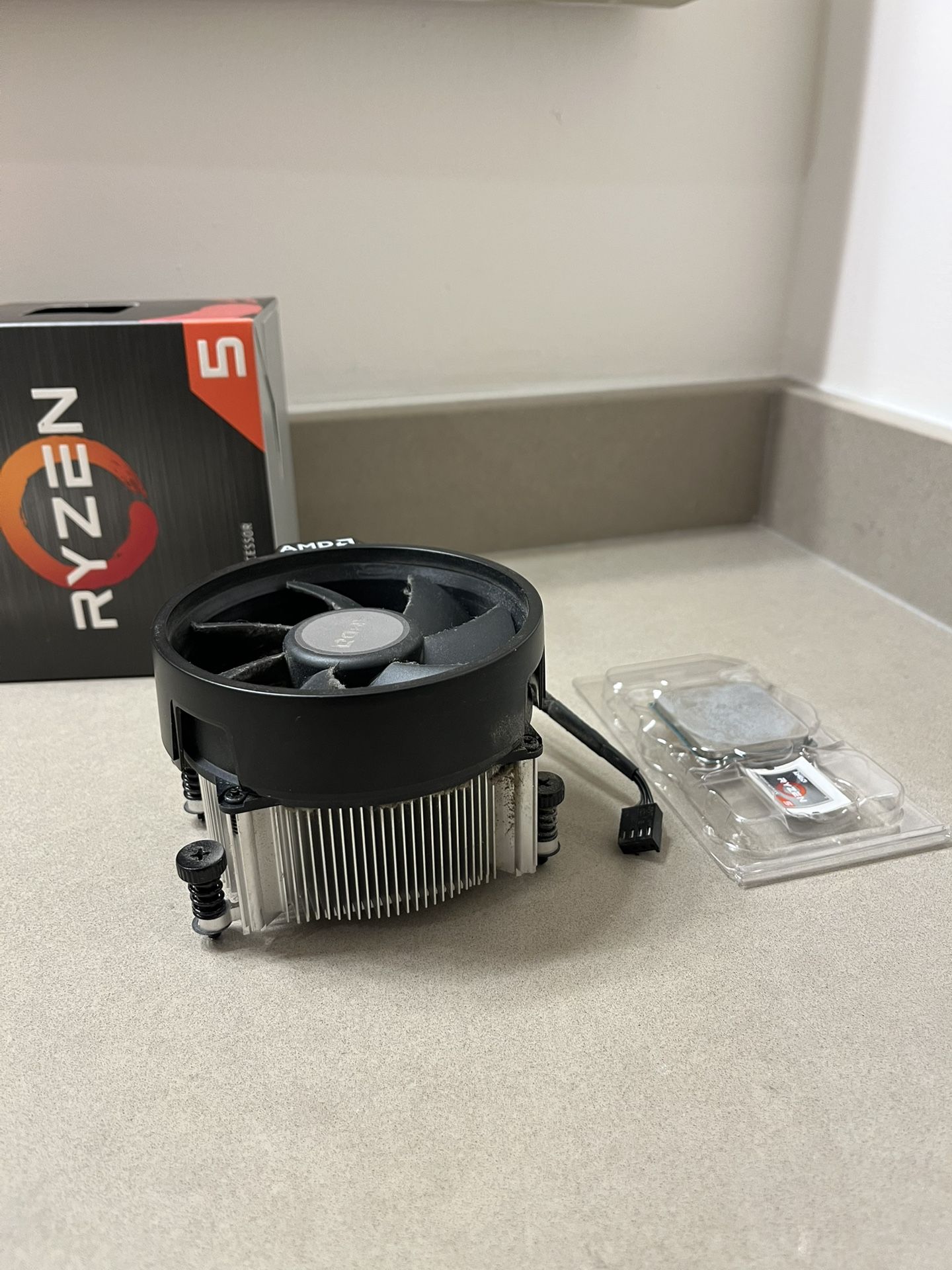 AMD RYZEN 5 1600