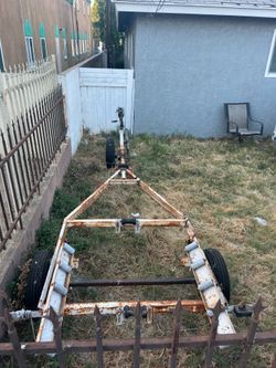 Boat trailer