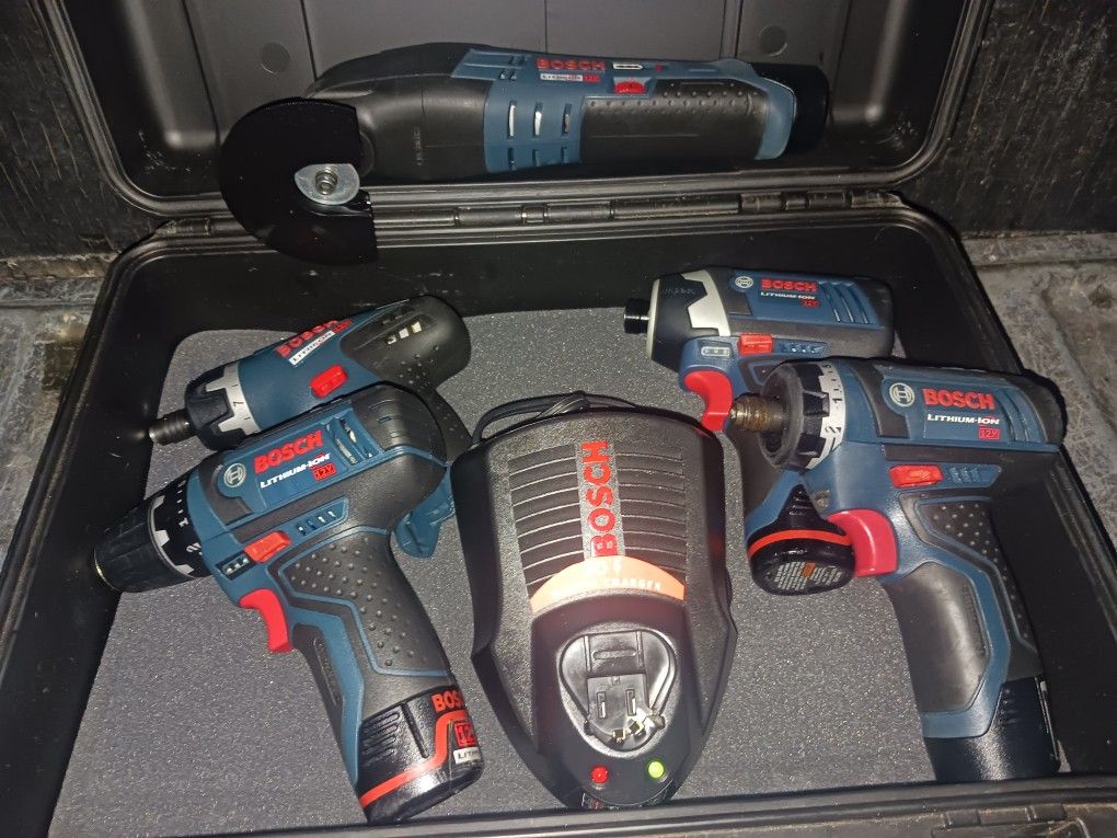 BOSH POWER TOOLS