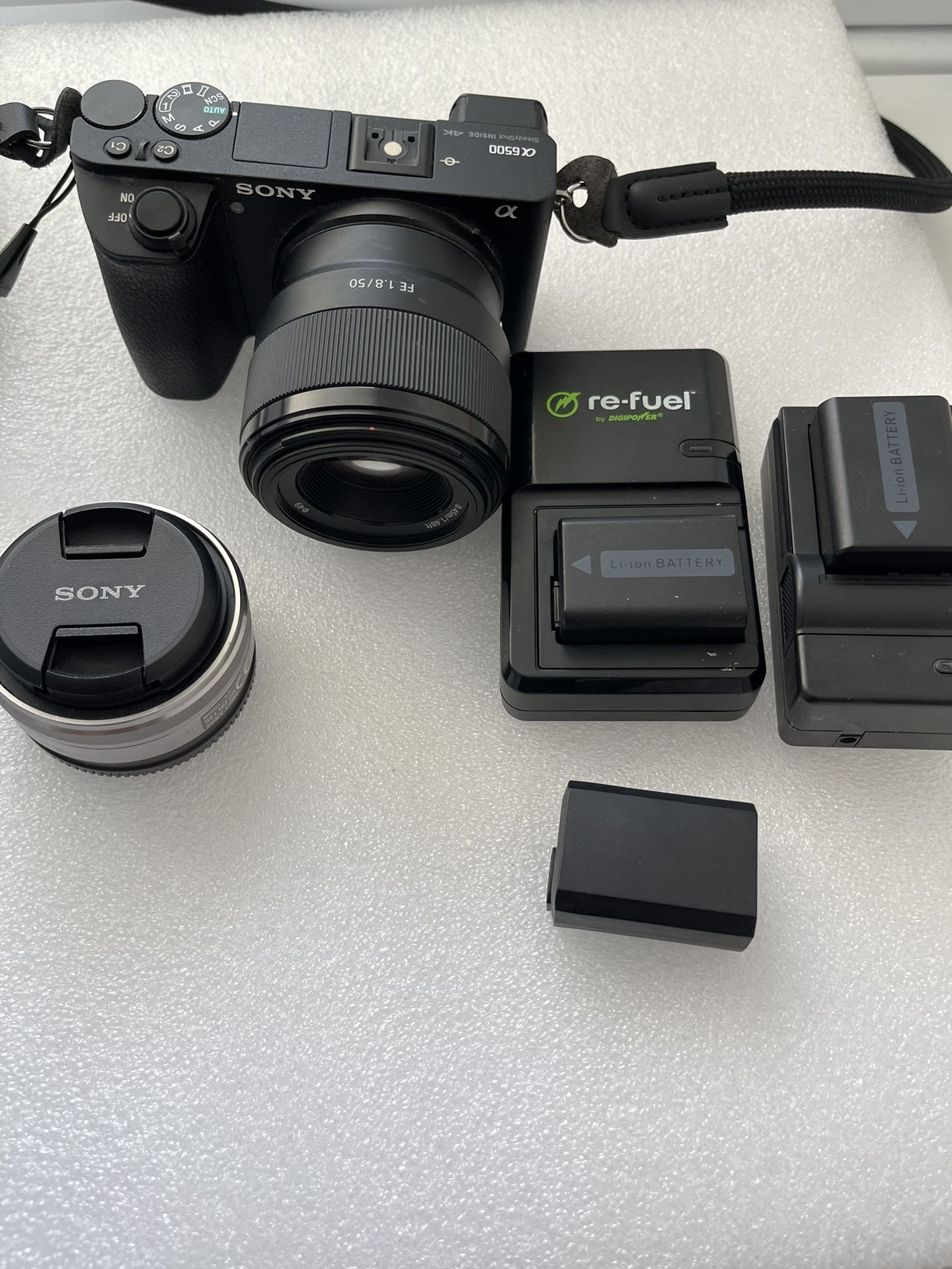 Sony A6500 + Wide Angle + photog Lens