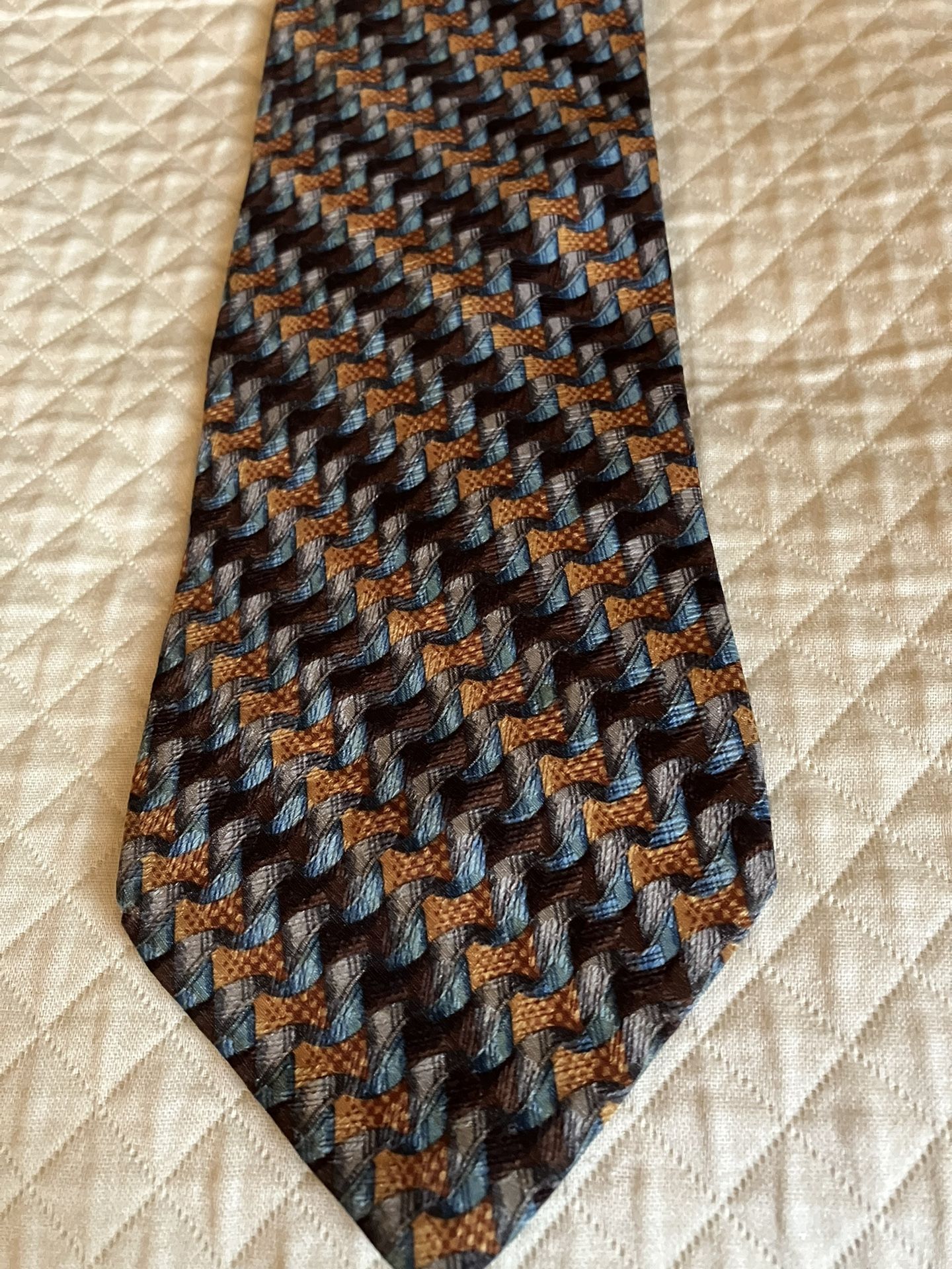 Louis Vuitton Mens Damier Tie - Light Blue Men's designer Dress tie for  Sale in Covington, KY - OfferUp