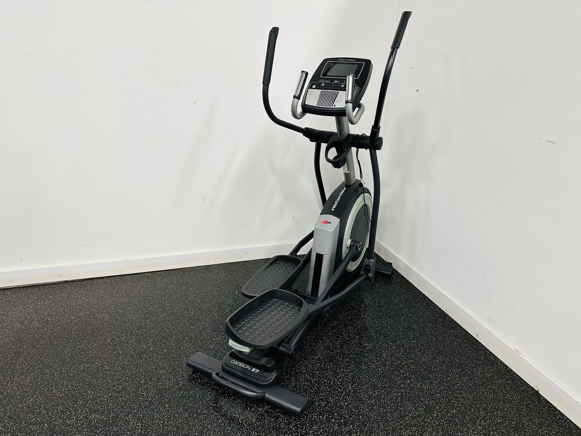 Elliptical - Pro-Form Carbon E7 - Cardio - Workout