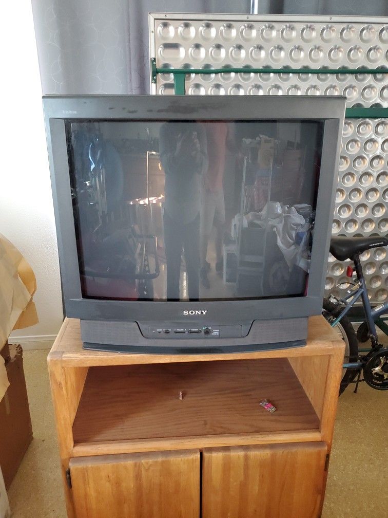 Sony Trinitron TV