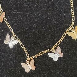 Beautiful gold Filled 🦋butterfly 🦋 Set Earrings/necklace and bracelet 