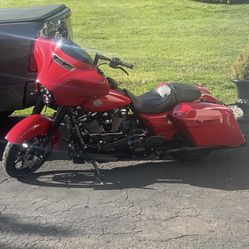 2022 Harley Davidson Street Glide Special
