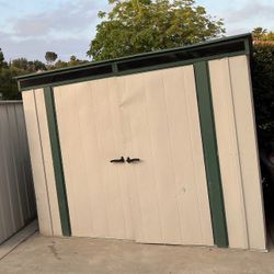 Shed  4 ft by 8 ft🔺Pick Up in Temecula near the mal