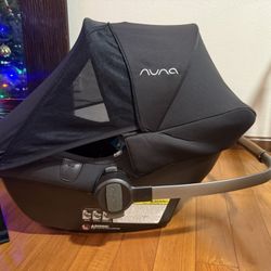 Nuna Pipa Lite Car Seat 