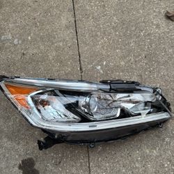 2016/2017 Honda Accord Passenger Headlight