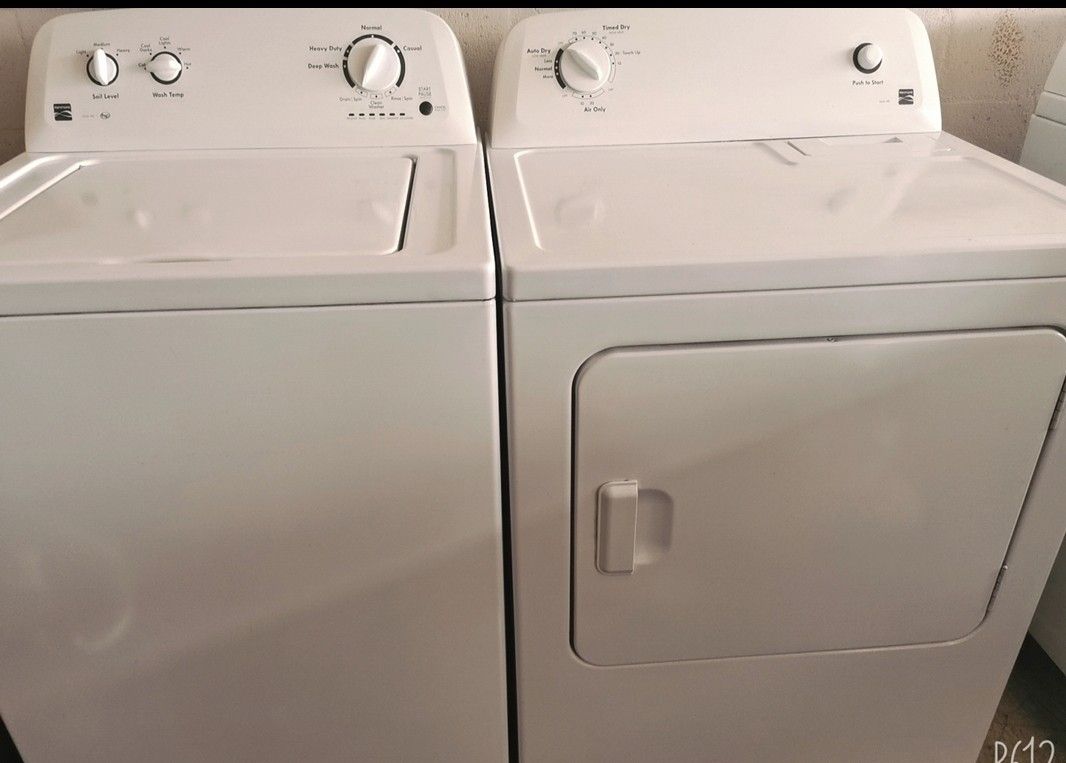 KENMORE WASHER AND DRYER SET