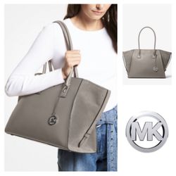 LIKE NEW!  Michael Kors Avril Extra-Large Leather Top-Zip Tote Bag in grey