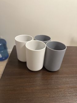 Bathroom cups