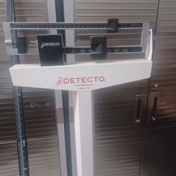 
> Professional medical-grade Detecto beam scale with built-in height rod. Brand new, never used. Still in original condition. No delivery—local picku