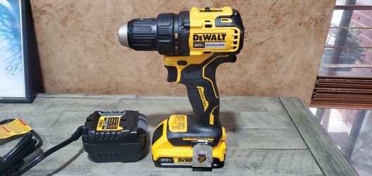 Dewalt Drill Battery 2.0 And Charger