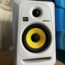 KRK Rokit 5 G3 Powered Studio Monitor Speakers With Cords