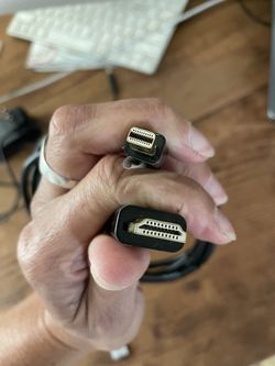 Display port To HDMI Cable 