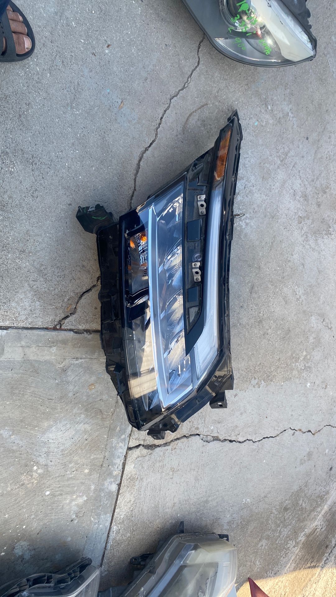2021-2024 Headlight Nissan Pathfinder