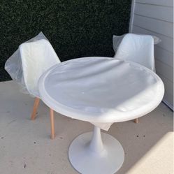 Dining set . All brand new