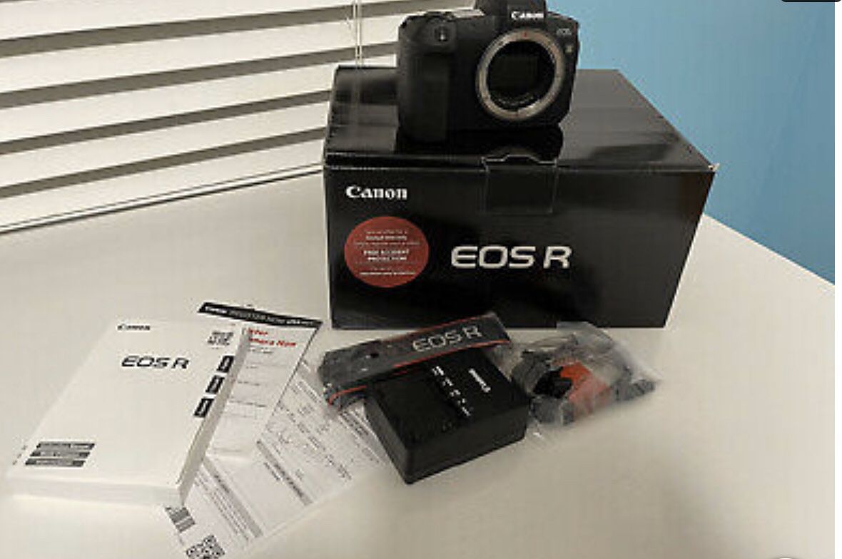 Canon EOS R 30.3MP Digital Camera - Black (Body Only)