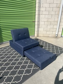 *Free Delivery* Couch Pullout Bed Sleeper Sofa Chair