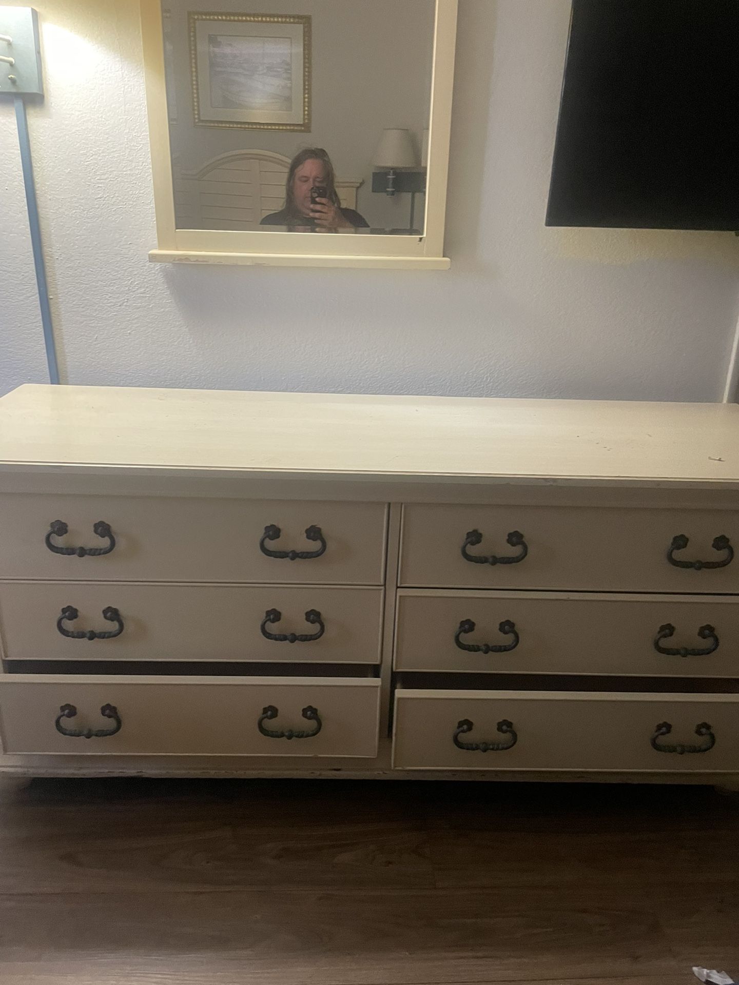 Matching Dresser, Tables, Chairs