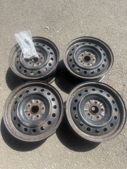 Toyota steel wheels 16 inch