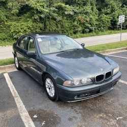 2003 BMW 525i 