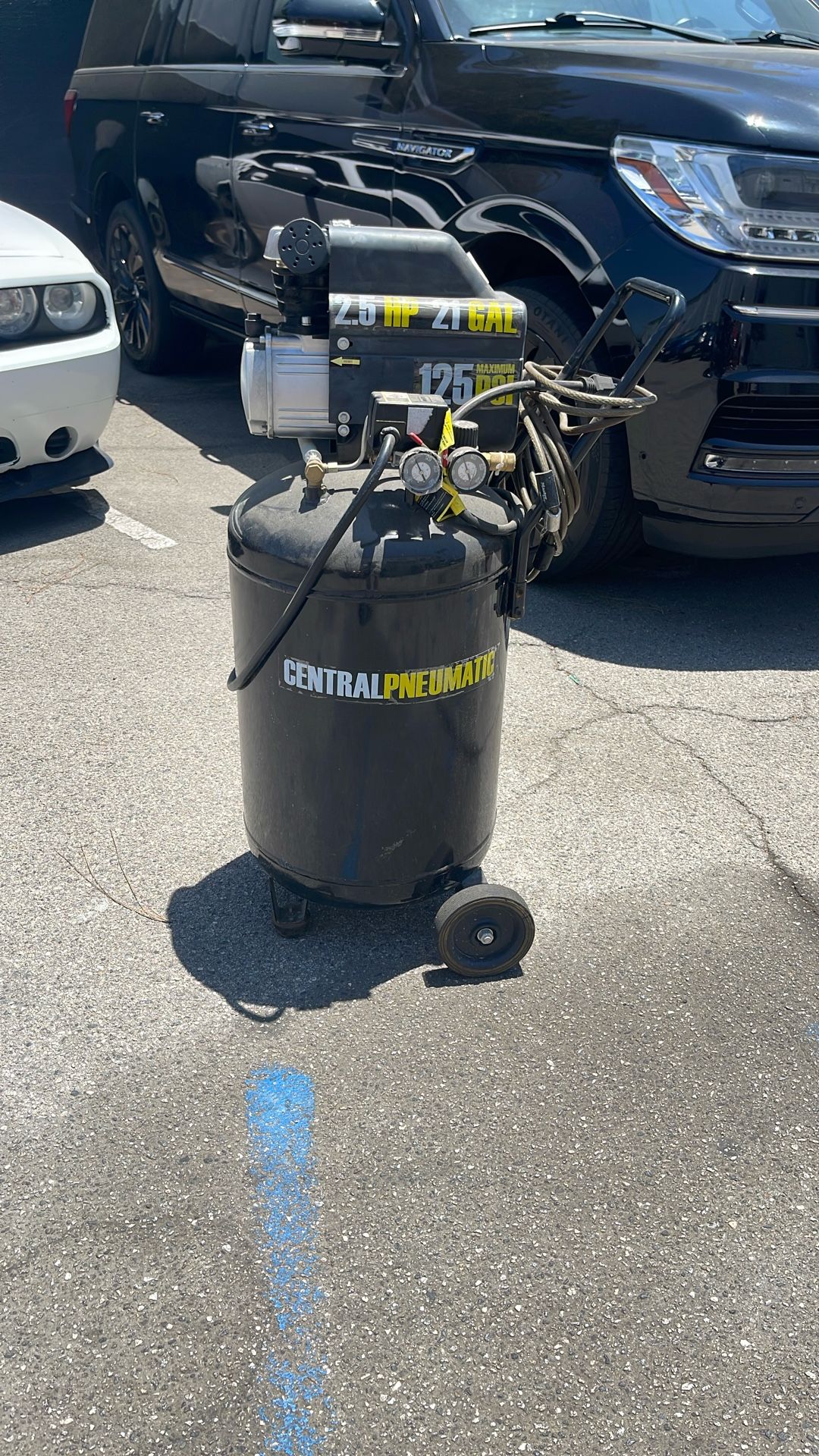 Central Pneumatic - Air Compressor