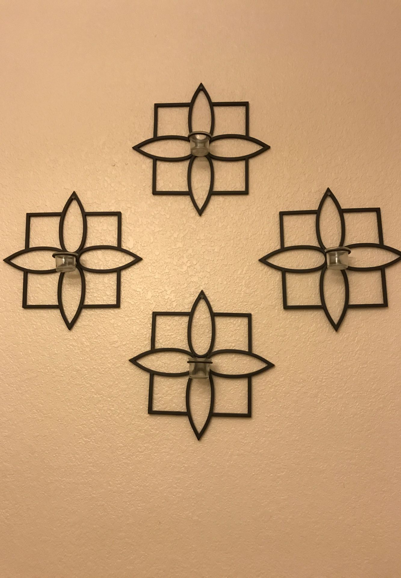 Metal wall candle holder