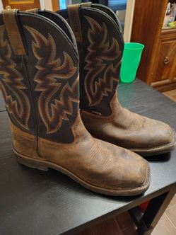 Steel toe work boots