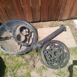 Large Fountain As Is $20 Firm!!!