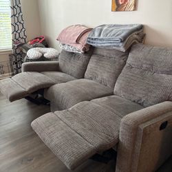 Couch/recliner