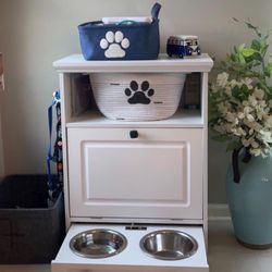 Modern Pet Feeding Station Furniture
