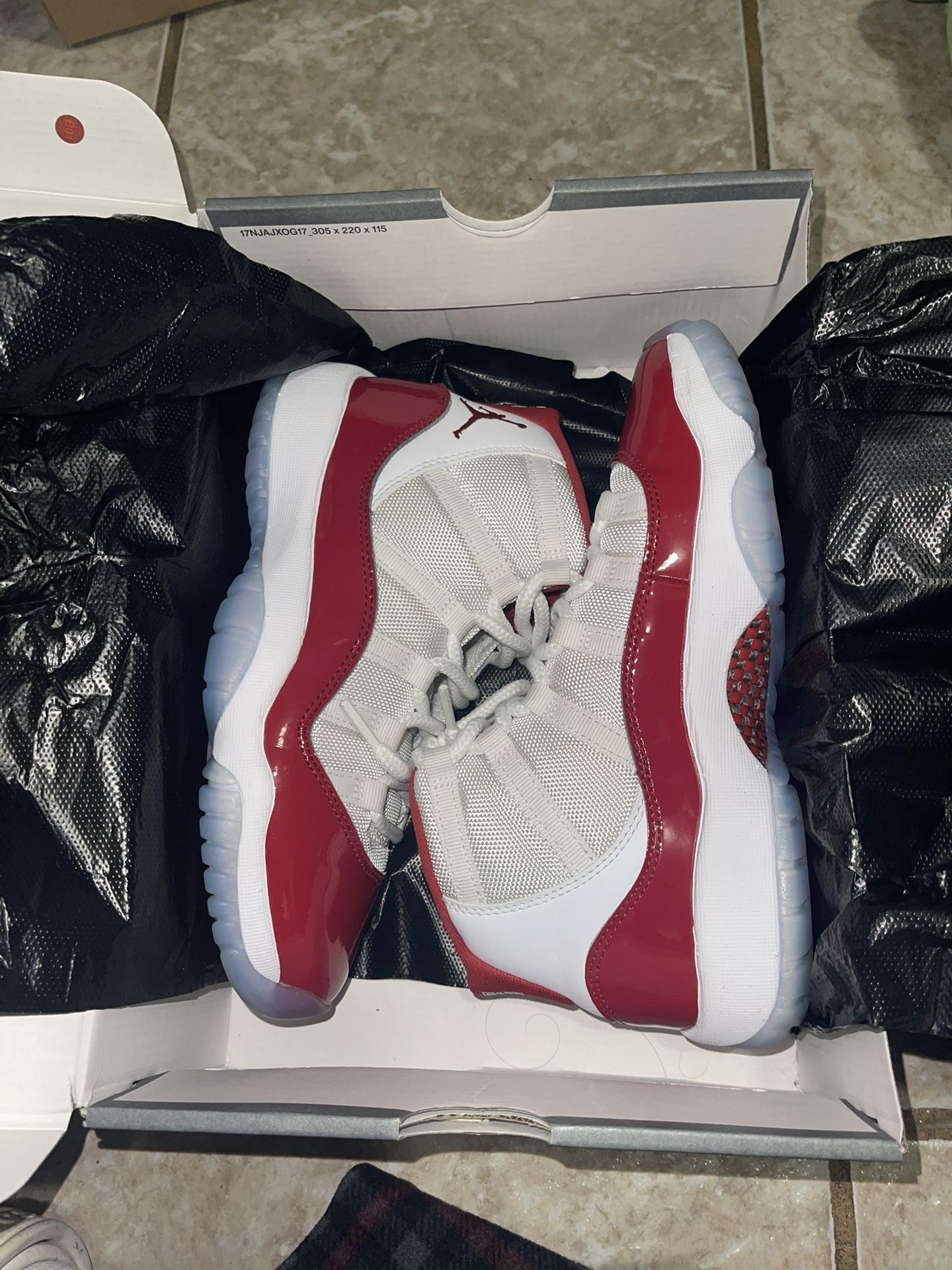 Air Jordan 11 Retro (GS) Size 5Y