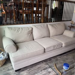 Free Couch 