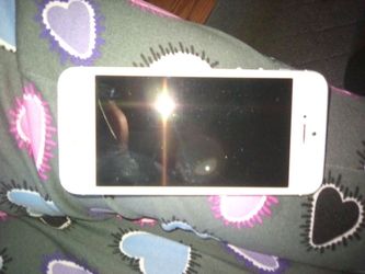 Apple iPhone SE White/Silver Smartphone