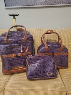 Samantha Brown 3 piece Luggage Set