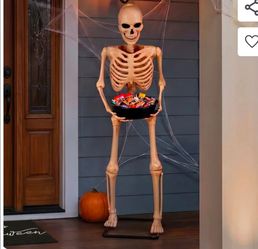 Skeleton candy holder