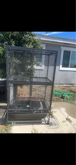 Double critter nation cage