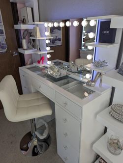 vanity with Bluetooth 
