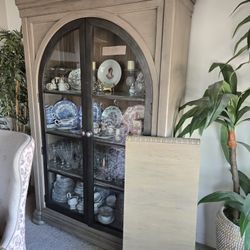 Dining Room Table Set With China Hutch