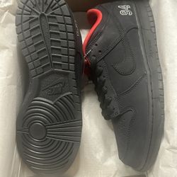 Nike SB Dunk Low Supreme 94 Black Size 9.5 New