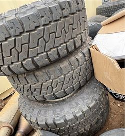 8lug Off-road rims Mickey Thompson Tires (4) Semi New
