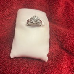 10 K White Gold Halo Engagement Ring 